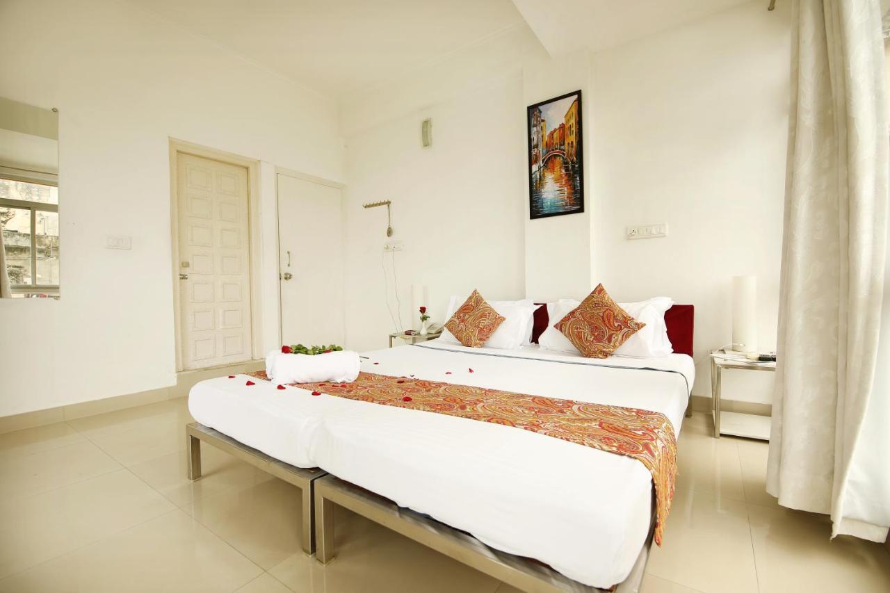 เดอะ ชาฮาร์โกฏ - บาย เดอะ เลค Hotel อุเดเปอร์ ภายนอก รูปภาพ